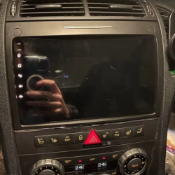 Autoradio GPS Mercedes Classe SLK R170 et SLK R171 écran entièrement tactile Bluetooth Android & Apple Carplay + caméra de recul