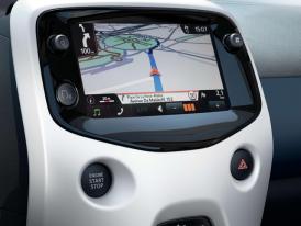 Peugeot 108 autoradio gps bluetooth autoradio gps android camera de recul commande au volant ipod tv dvbt 3g 4g pas cher wifi 1