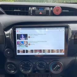 Autoradio tactile GPS Bluetooth Android & Apple Carplay Toyota Hilux à partir de 2015 + caméra de recul